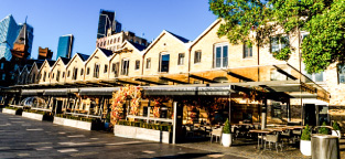 英語環境のカフェ